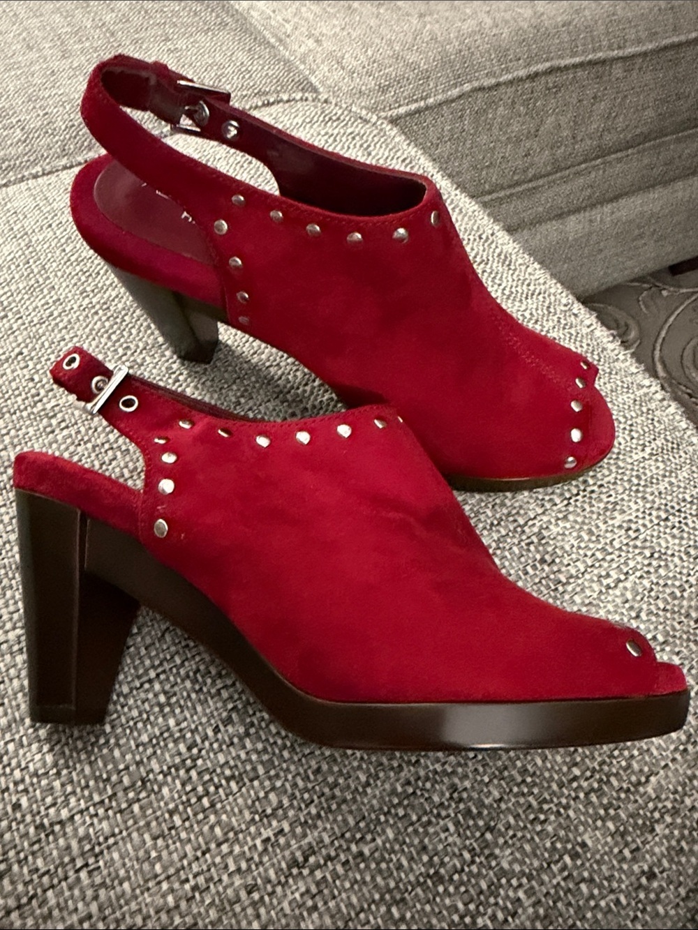NEW Aerosoles Y2K Haven Studded Peep Toe Slingback Shoes Crimson Red 6 wide